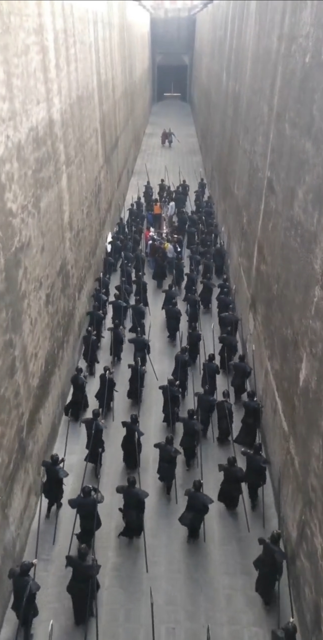 杀进皇宫，横店影视城秦王宫拍摄